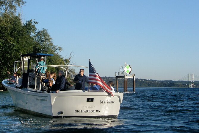 2 Hour Guided Boat Tour in Gig Harbor and Narrows Bridges - What the boat and crew are like