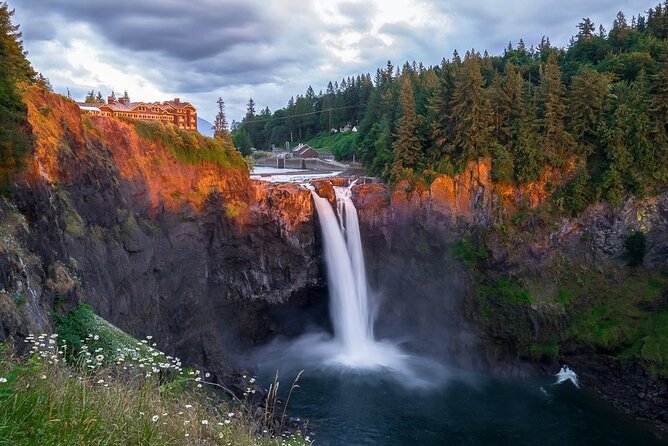 5-hour Seattle and Suburbs Attractions Tour - A wide Seattle-area tour built around four free stops