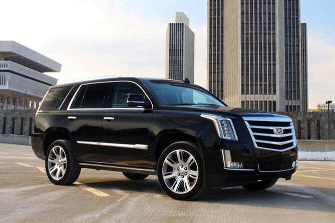 Arrival Private Transfer: Seattle Airport SEA to Seattle in Luxury SUV - Key points at a glance