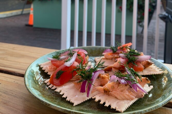 Bite-Sized Seattle History & Food by Go West Tours - A Fast, Useful Introduction to Seattle