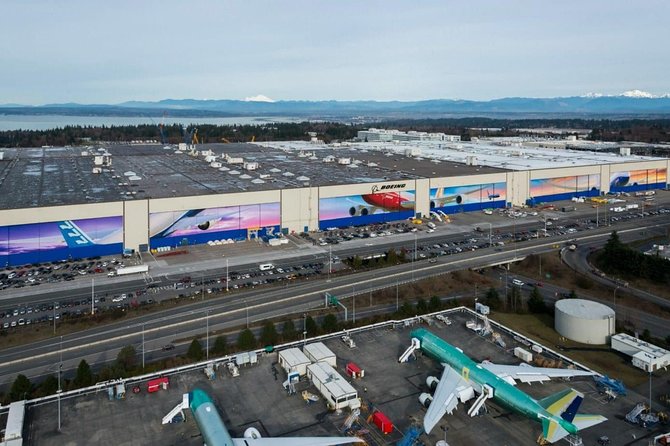 Boeing Factory Tour with Guided Transport from Seattle - Inside the world’s largest building by volume