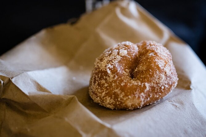 Coffee Crawl & VIP Morning in Pike Place Market - The final hour lets Pike Place take center stage