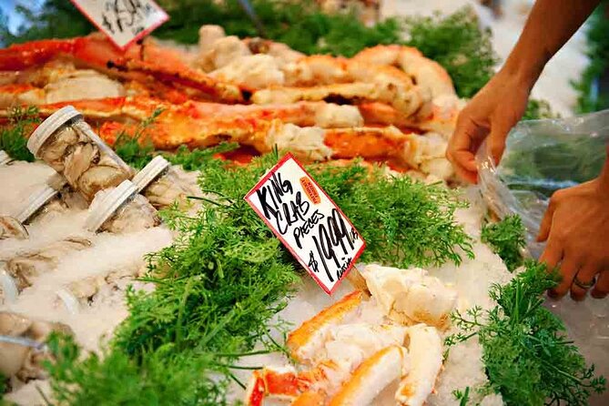 Early-Bird Tasting Tour of Pike Place Market - History woven into the food