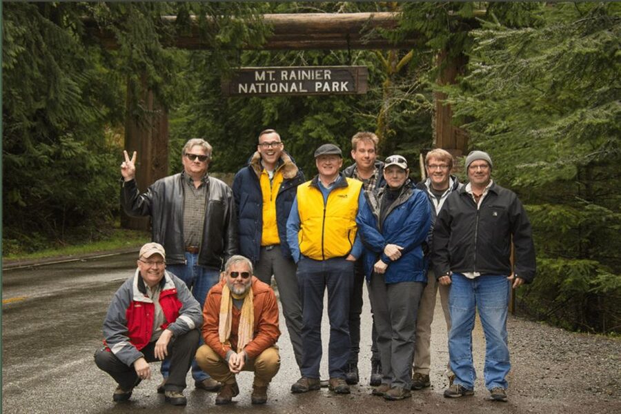From Seattle: Mount Rainier National Park Guided Tour - The 6:55 AM meeting at MoPOP