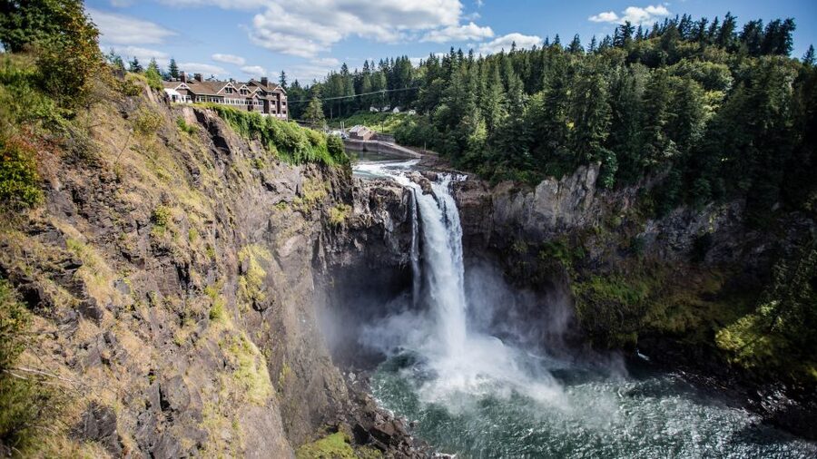 From Seattle: Snoqualmie Falls & Woodinville Wine Tasting - What the $344 price really covers