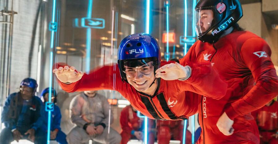 iFLY Seattle First Time Flyer Experience - Learning body position before freefall