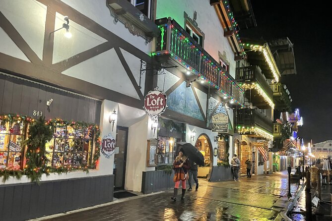 Leavenworth Christmas Lights Tour from Seattle - Leavenworth lights, food, and free time