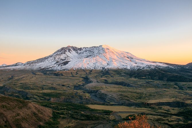 Mt. St. Helens National Monument from Seattle: All-Inclusive Small-Group Tour - Why the 1980 eruption is worth a full day