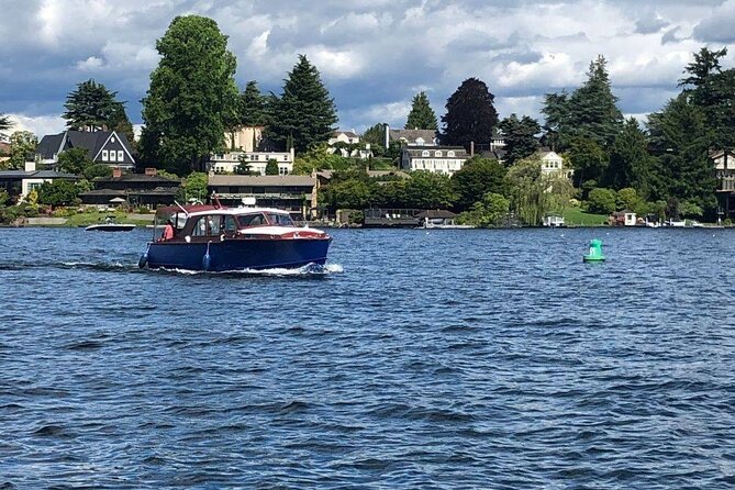 One-Hour Private Seattle Sightseeing Cruise - BYOB! - Gas Works Park and St. Mark’s Cathedral