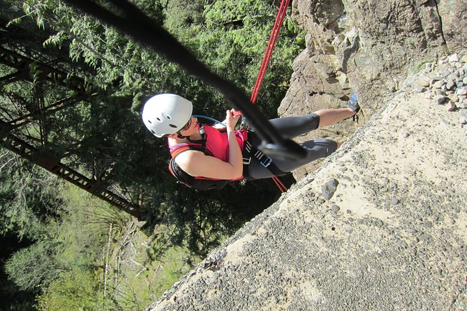Outdoor Rock Climbing Beginner or Intermediate at Mt Erie - What the $260 price includes