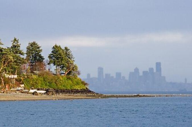 Sail Bainbridge Island & Seattle Waters - Luxury Classic Sailboat - A classic ketch and a quiet stretch of Puget Sound