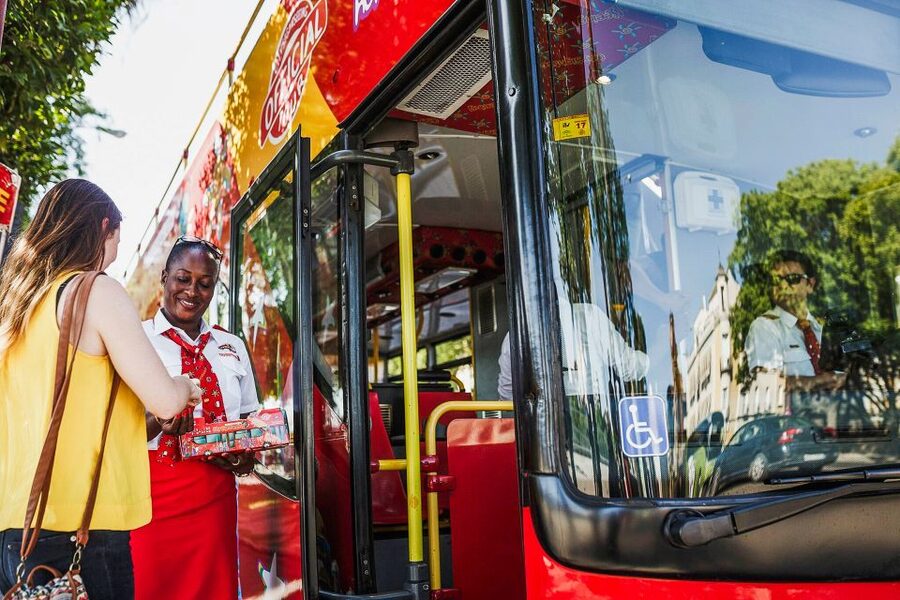 Seattle: City Sightseeing Hop-On Hop-Off Bus Tour - Stops 2 through 5: waterfront hotels, piers, and cruises