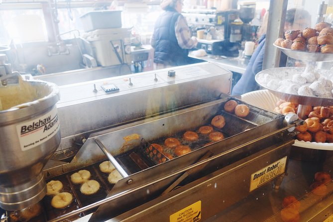 Seattle Delicious Donut Adventure & Walking Food Tour - Doce Donut Co. and the Amazon Spheres