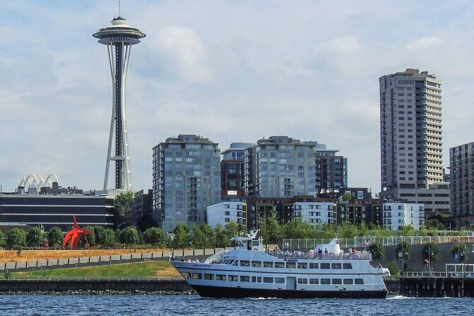 Seattle Half Day Tour with Space Needle, Boat Ride & Underground - A city drive past Pike Place and Smith Tower