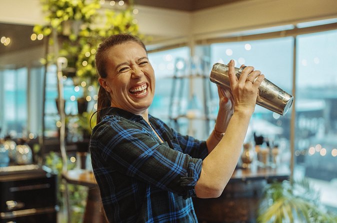 Seattle Hands On Cocktail Class - Location, meeting point, and practical details