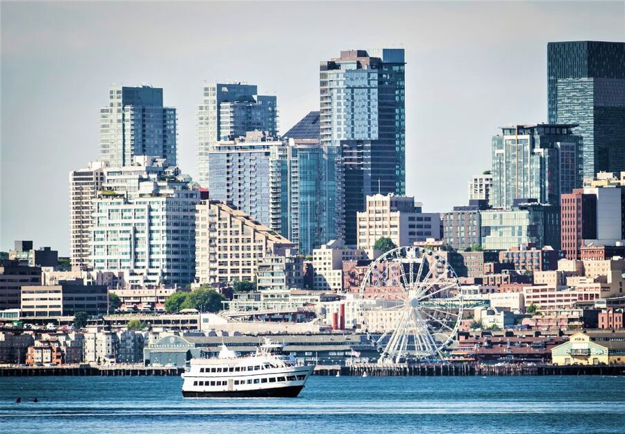 Seattle: Harbor Cruise with Local Guide - T-Mobile Park, Smith Tower, and the city’s changing face
