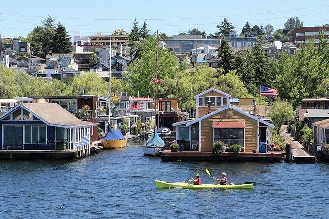 Seattle Locks Cruise - Houseboats and the famous movie home