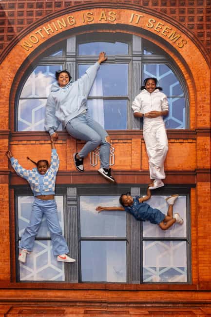 Seattle: Museum of Illusions Entry Ticket - Starting at 1330 5th Avenue