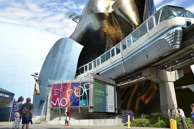 Seattle Post-Cruise Tour Package - Amazon Spheres and Seattle Center