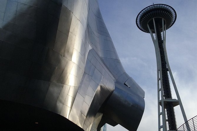 Seattle Private Tour for 2-5 - The waterfront connects Seattle to the water