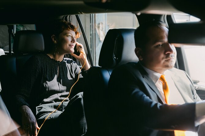 Seattle Roundtrip Chauffeur Driven Airport Transfer - A simple start at Seattle Tacoma International Airport