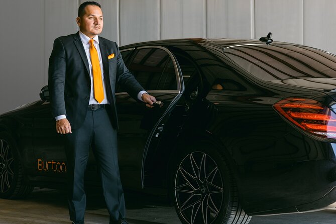Seattle Roundtrip Chauffeur Driven Airport Transfer - Why private service can be worth the $150 price