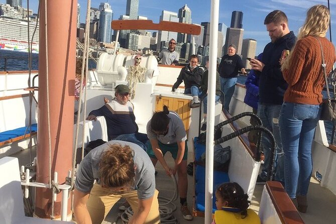 Seattle Sailing Harbor Tour - A relaxed atmosphere, with a few optional extras