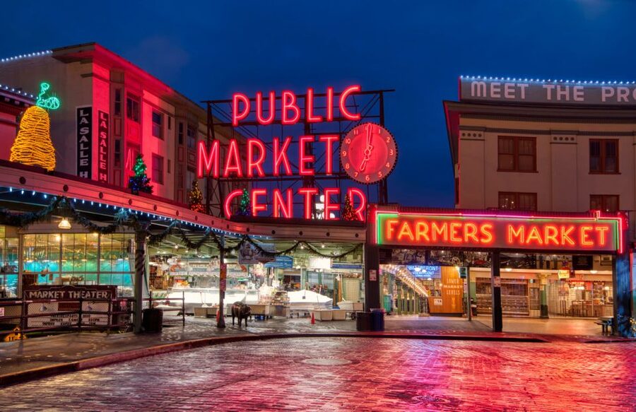 Seattle: Scenic Night Tour with Space Needle & Skywheel - Weather, photos, and practical expectations