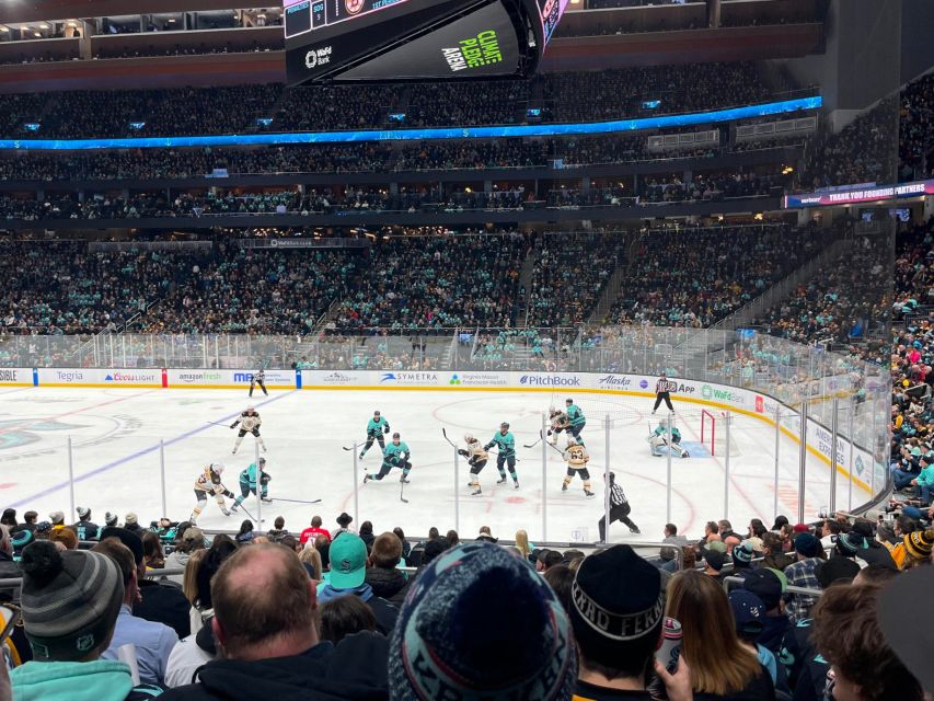 Seattle: Seattle Kraken Ice Hockey Game Ticket - The 150-minute game experience