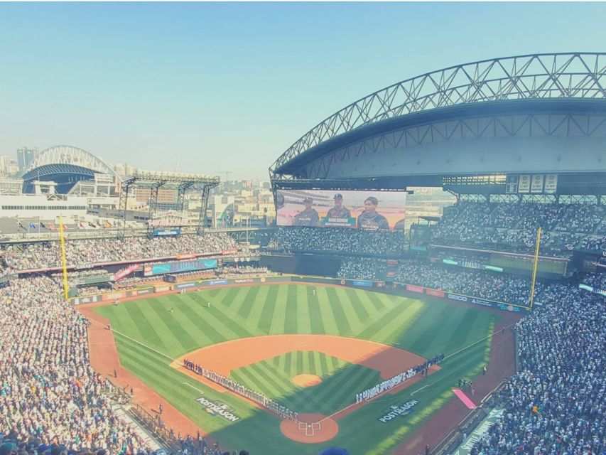 Seattle: Seattle Mariners Baseball Game at T-Mobile Park - Why a Mariners Game Works So Well in Seattle
