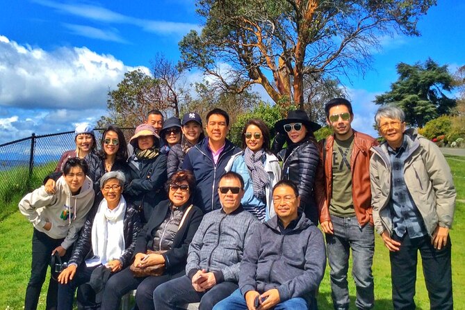Seattle Sightseeing City Tour with Hotel Pick-up - The Fremont Troll and Fishermen’s Terminal