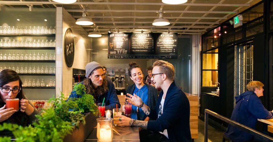 Seattle: Signature Cocktail Tour - The first pour sets the tone