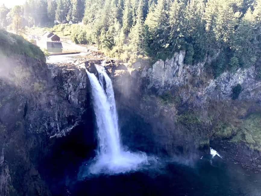 Seattle: Snoqualmie Falls and Leavenworth Day Trip - Three hours in Leavenworth