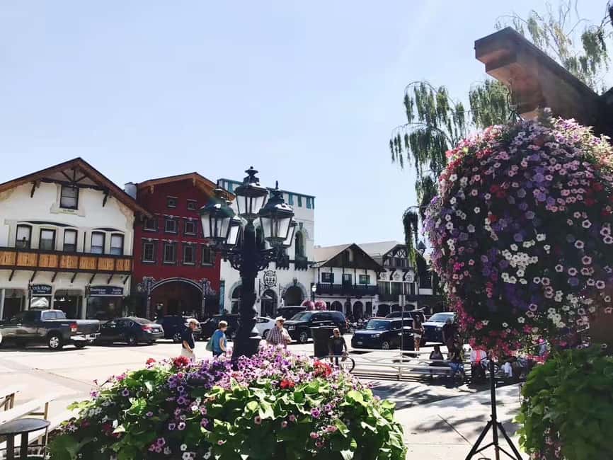 Seattle: Snoqualmie Falls and Leavenworth Day Trip - How the schedule shapes your day