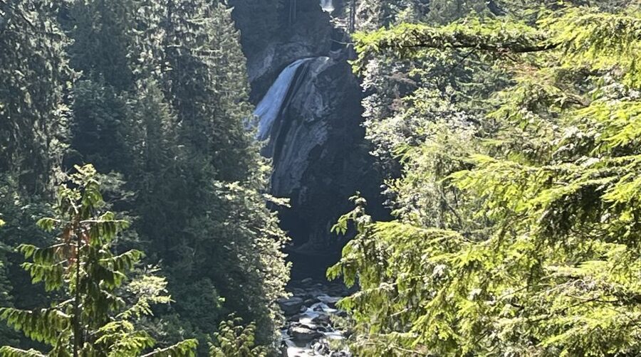 Seattle: Snoqualmie Falls and Twin Falls Guided Tour - Snoqualmie Falls, the dramatic second stop