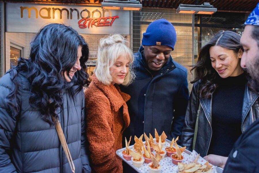 Seattle: Street Food Guided Walking Tour of South Lake Union - Rubinstein brings the bagel stop