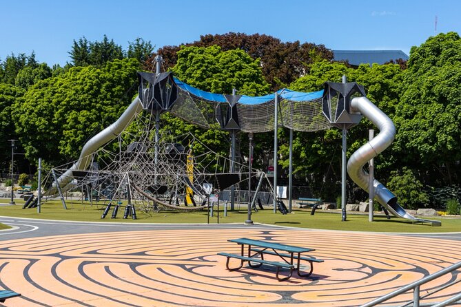 Seattle Time Travel Exploration Game and Tour - MoPOP adds Seattle music and popular culture