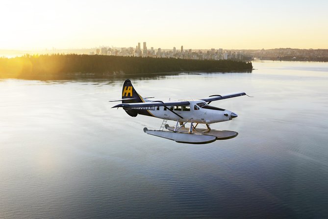 Seattle to Vancouver Scenic Seaplane Transfer: One Way - Taking off over Seattle landmarks