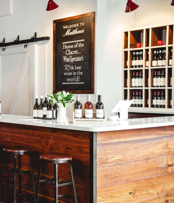 Seattle: Woodinville Guided Wine Tour with Optional Tastings - Lunch at a boutique winery