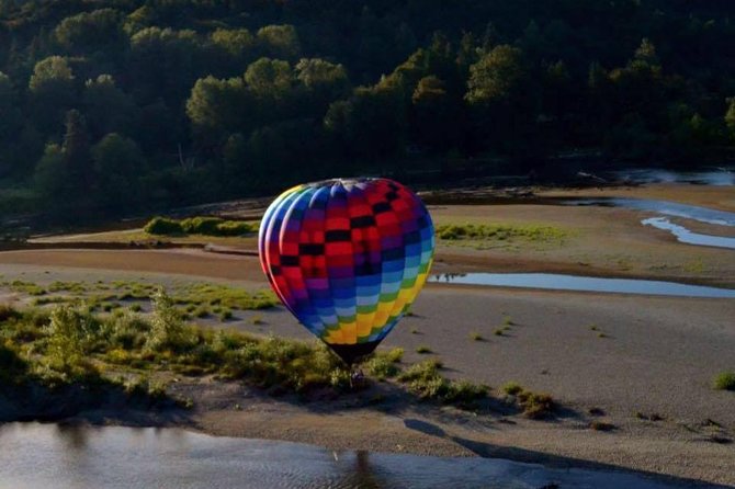 Sky bound Adventures Snohomish Sunrise Hot Air Balloon Ride - Helping prepare a nine-story balloon