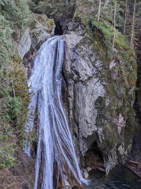 Snoqualmie, Twin Falls & Ancient Forest (Transport Included) - Snoqualmie Falls, the morning’s big sight