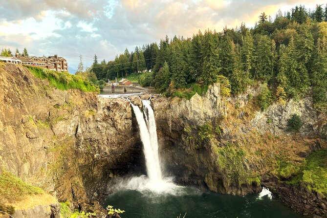 The Best of Seattle and Majestic Snoqualmie Waterfalls - Snoqualmie Falls from three viewpoints