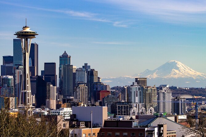 Welcome to Seattle: Private 2.5-hour Highlights Walking Tour - Pike Place Market, food, fish, and the Gum Wall