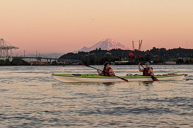 West Seattle Sunset Sea Kayak Tour - What the small group means in practice